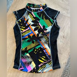 HAPARI Short Sleeve Rash guard Size XS